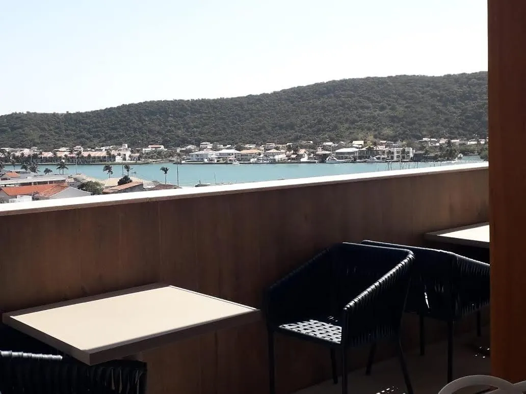 Flat Aconchegante Edificio Royale Cabo Frio - Passagem - Praia Do Forte 0*,  巴西