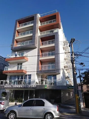 Flat Aconchegante Edificio Royale Cabo Frio - Passagem - Praia Do Forte 0*,  巴西